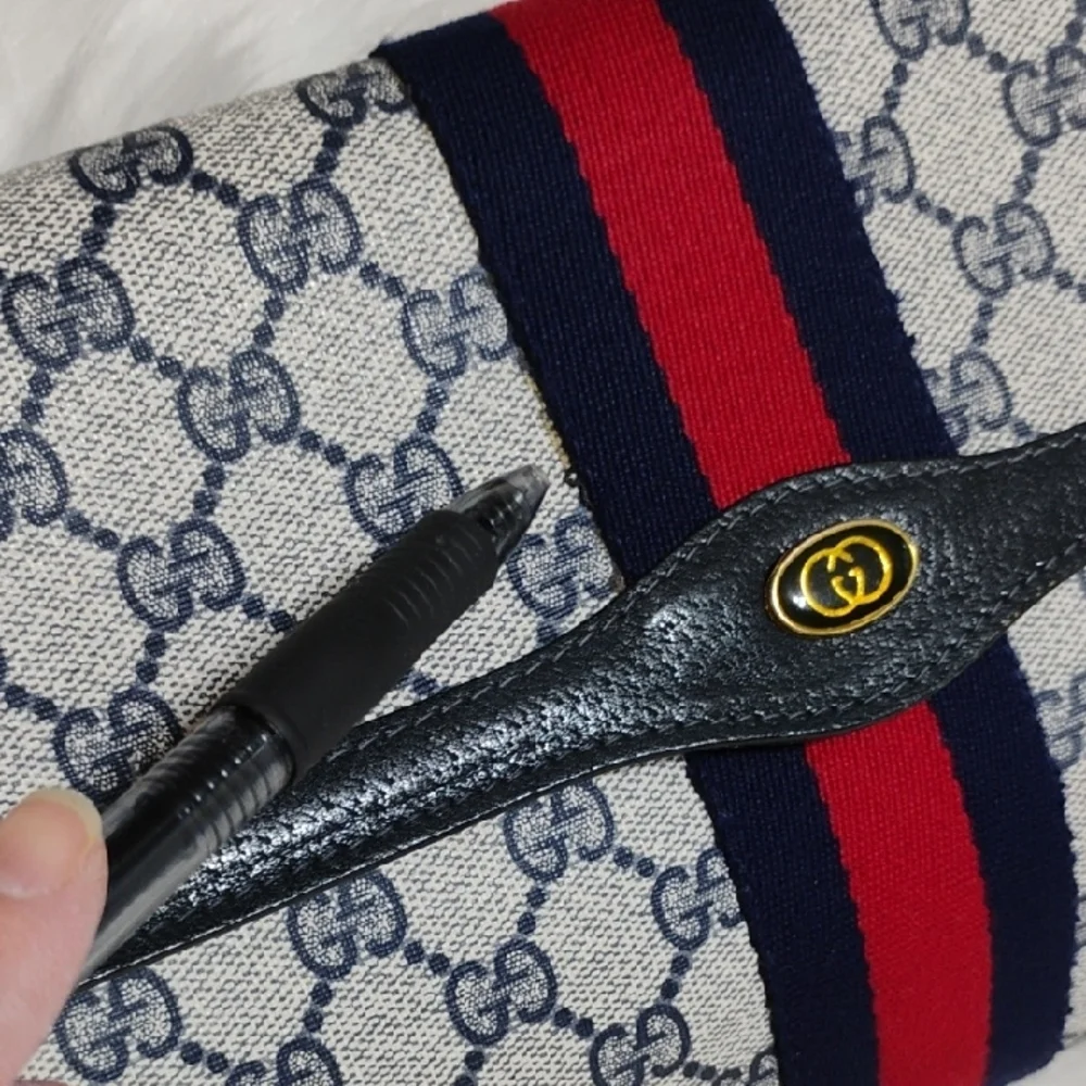 SALE! Authentic Gucci GG Supreme Sherry Line Leather Vtg Clutch Bag - Picture 10 of 16